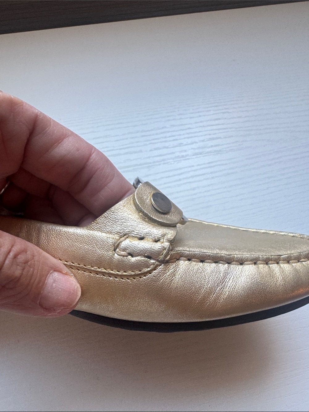 Salvatore Ferragamo Metallic Gold Leather Loafers with Signature Gancini - Picture 7 of 10